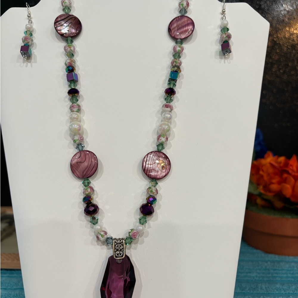 Chic Purple and Silver Necklace and earrings Set